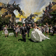 Ilustración para el artículo titulado Los retoques fotográficos más locos en fotos de bodas